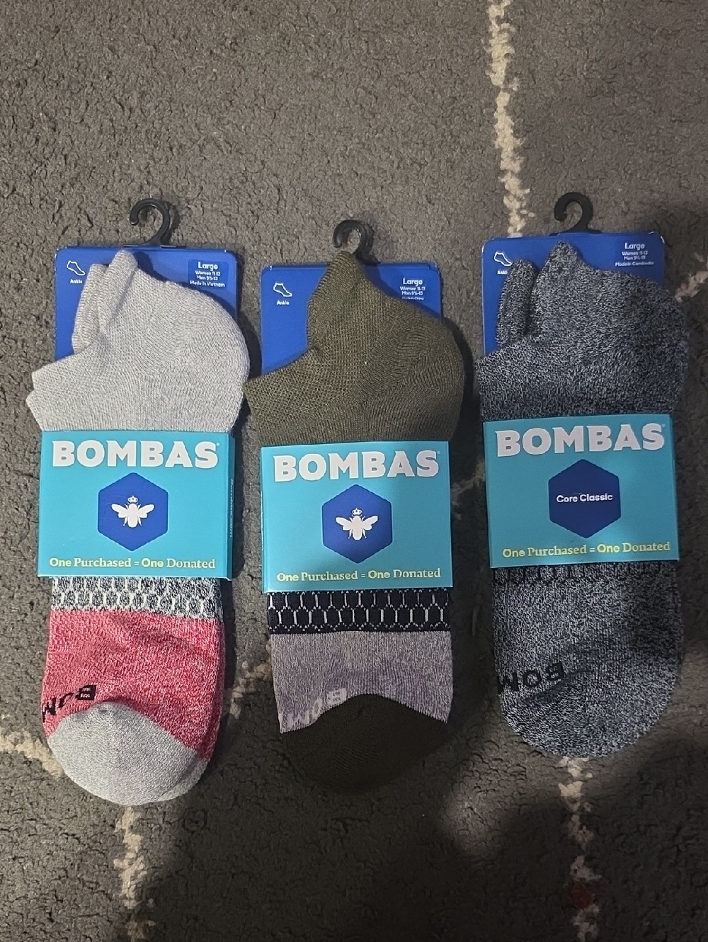 Bombas Low-Cut Athletic Socks  (3-Pack) Large Side